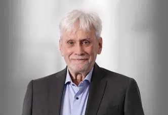 Prof Bischoff Firmengruender Bischoff und Partner 550